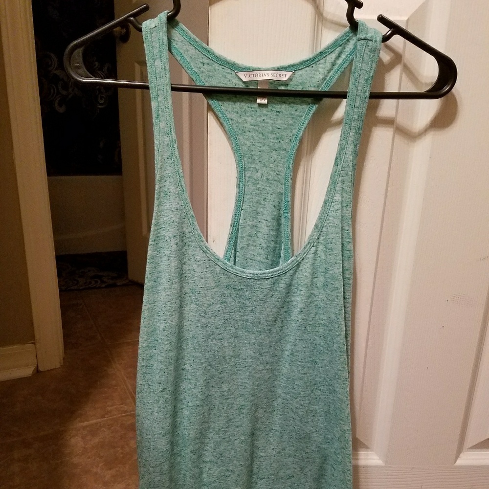 VICTORIA SECRET WORKOUT TEE sz LG